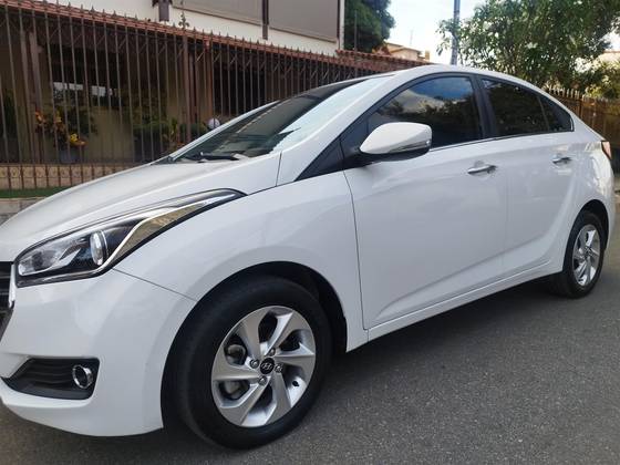 HYUNDAI HB20S 1.6 PREMIUM 16V FLEX 4P AUTOMÁTICO HYUNDAI HB20S 1.6 PREMIUM 16V FLEX 4P AUTOMÁTICO